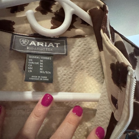 Ariat Women's Cow Print Ski Jacket - Picture 4 of 4
